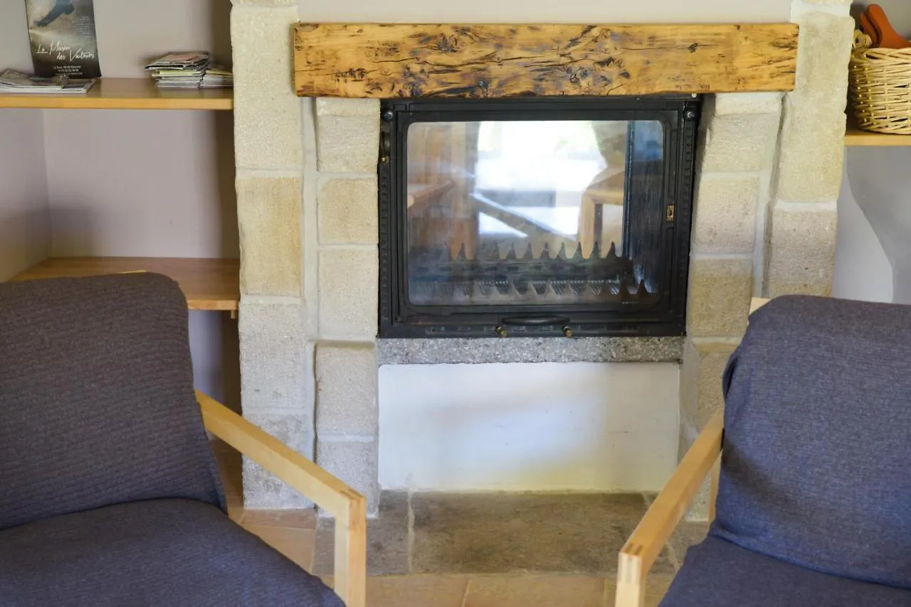Les Caselles, Gite Et Maison D'Hotes Saint-Beauzely