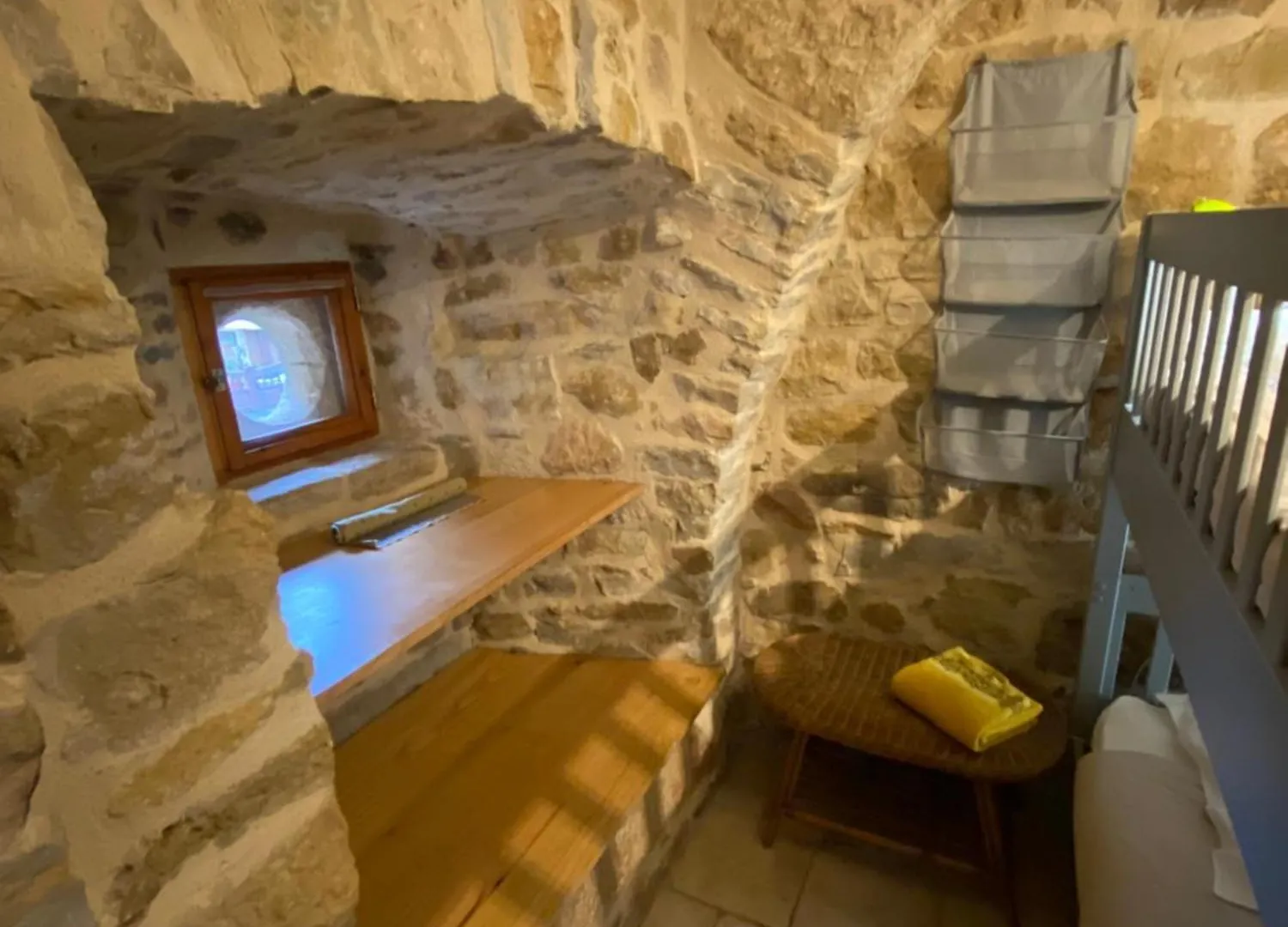 Les Caselles, Gite Et Maison D'Hotes Saint-Beauzely 4*,