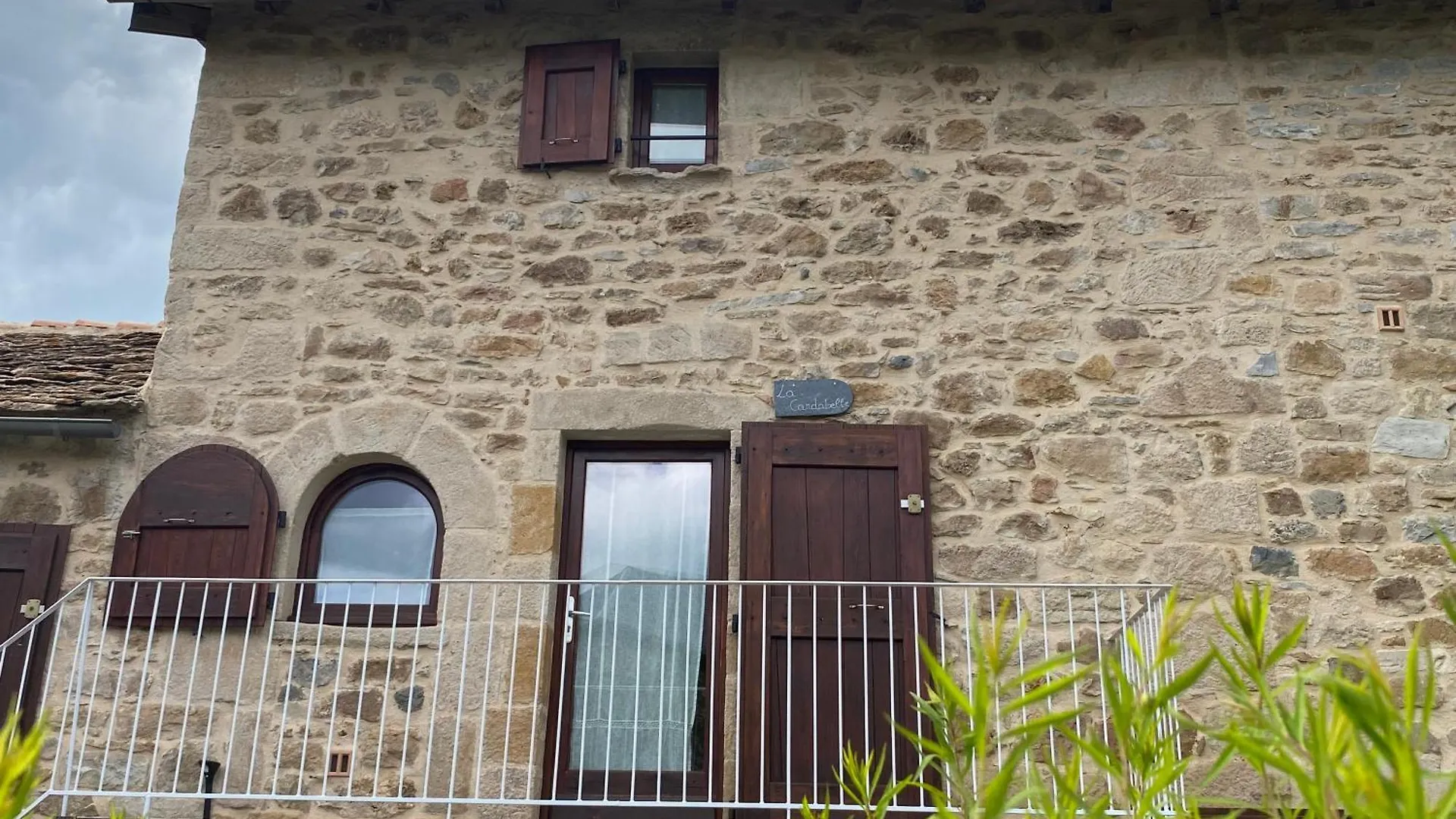 Les Caselles, Gite Et Maison D'Hotes Saint-Beauzely Gasthof