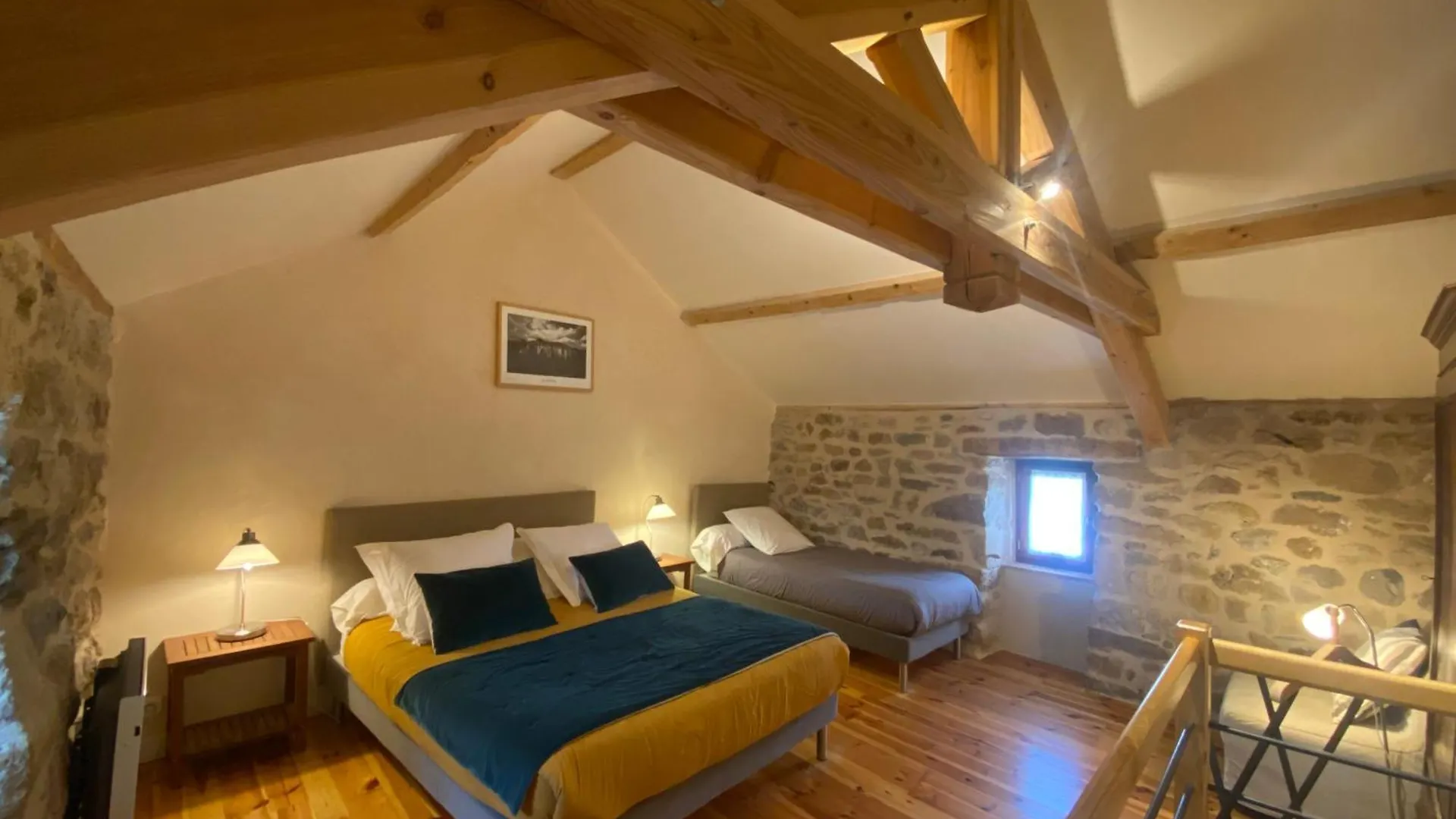 Les Caselles, Gite Et Maison D'Hotes Saint-Beauzely