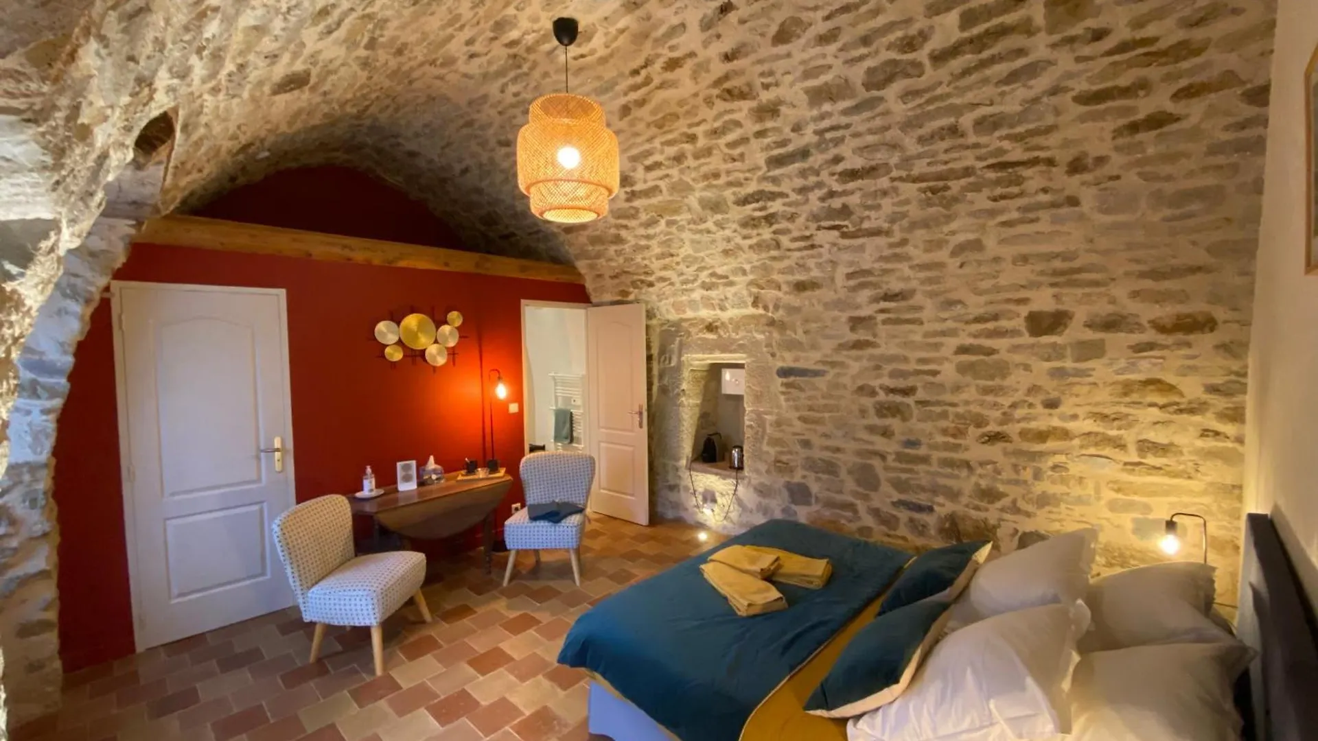 Gasthof Les Caselles, Gite Et Maison D'Hotes Saint-Beauzely
