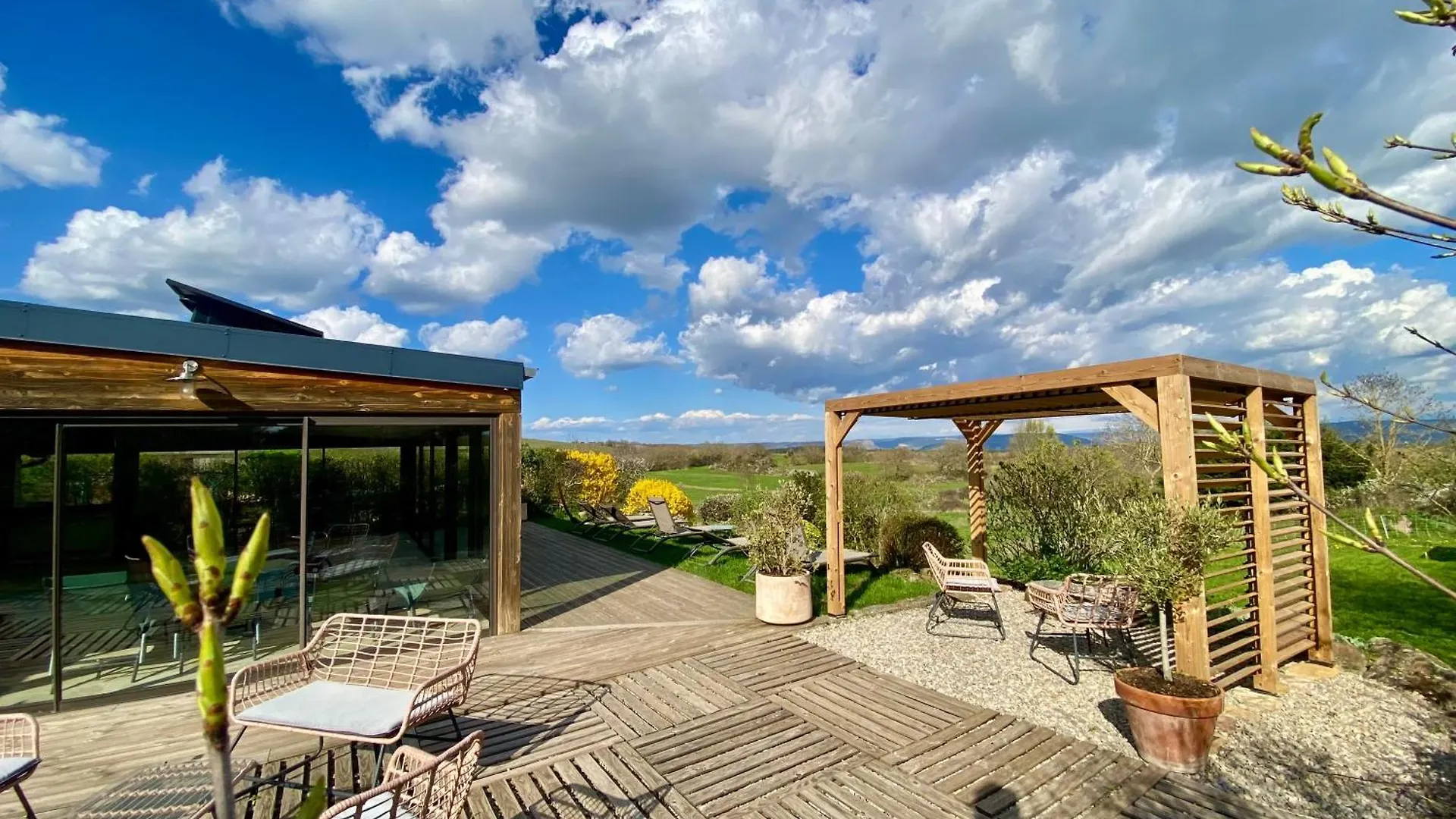 Les Caselles, Gite Et Chambre D'Hotes Saint-Beauzely France